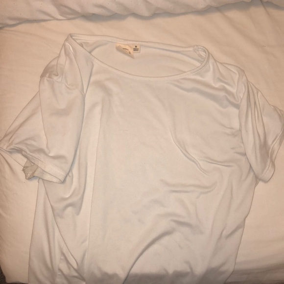 white crop top - Picture 1 of 2